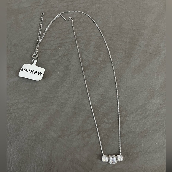 Charmed Aroma | Necklace - Picture 2 of 4